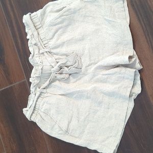 Women's linen shorts